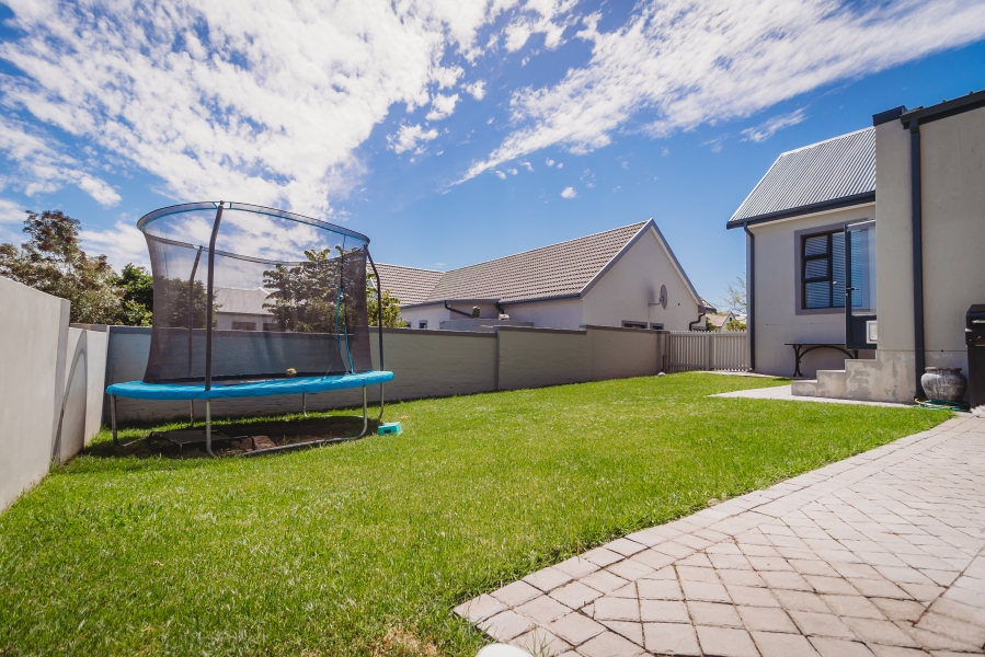 3 Bedroom Property for Sale in Blue Mountain Village Western Cape